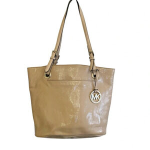 Michael Kors Jet Set Beige Patent Leather Shoulder Tote Bag Nude